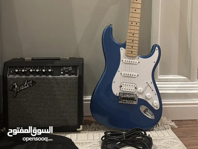 جيتار كهربائي Fender Squier Stratocaster HSS مع أمبليفاير وملحقات