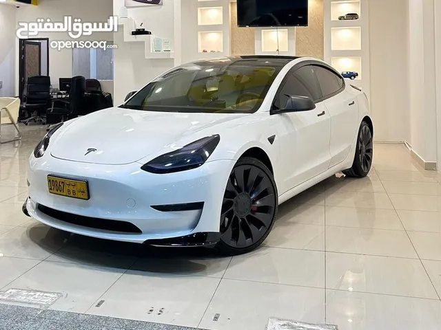Tesla Model 3 2021 in Al Batinah