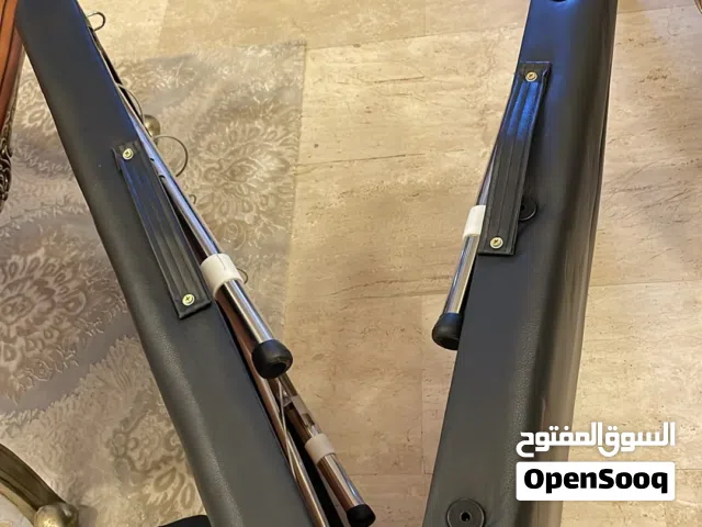 سرير ينفع للامور التجميليه والحجامه والمساج