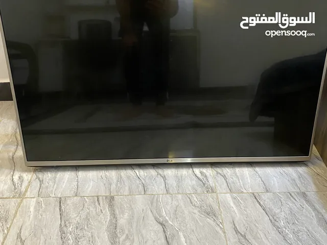 32" LG monitors for sale  in Baghdad