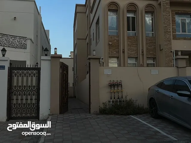 113 m2 3 Bedrooms Apartments for Sale in Muscat Al Maabilah