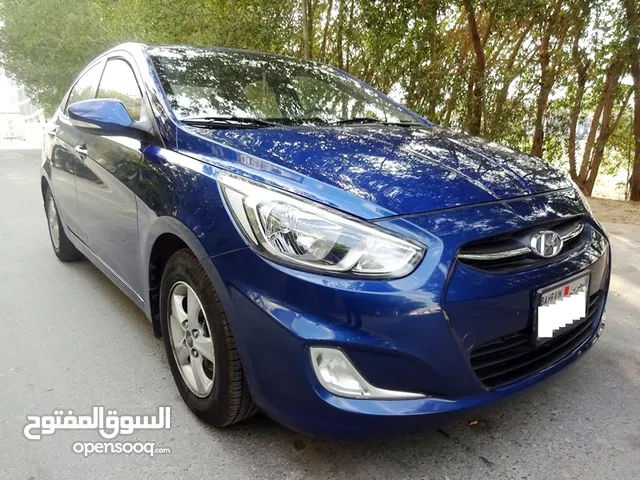 Urgent Sale Hyundai Accent 1.6 L 2017 Blue Well Maintained