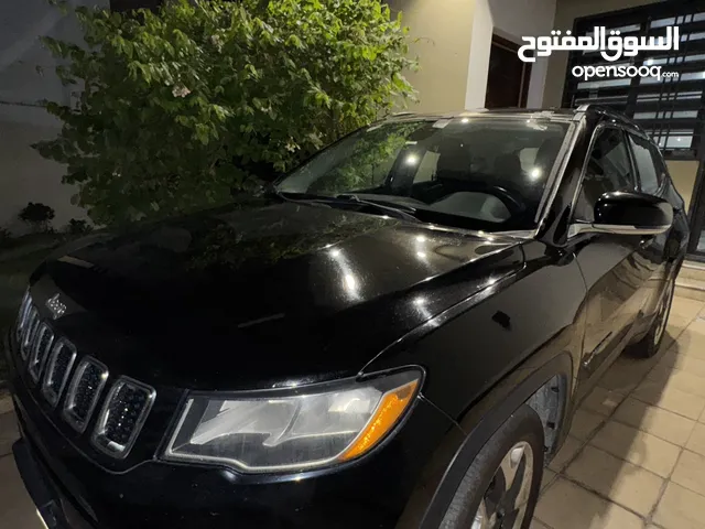 جيب كومباس 2019 للبيع (كلين تايتل)