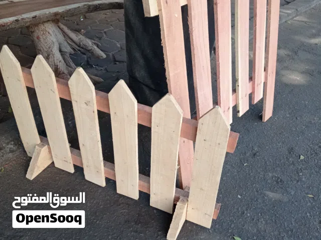 اسوار وأبواب خشبية للحدائق والڤيلات والنوادي والكومبوند والكافيهات والمزارع والأراضي الفضاء