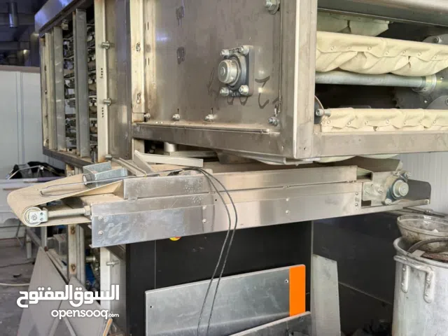 معدات مخبز شبه كامله خط انتاج معدات مستعمله فتره قصيره جدا