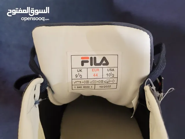 حذاء فيلا مريح للبيع 2024