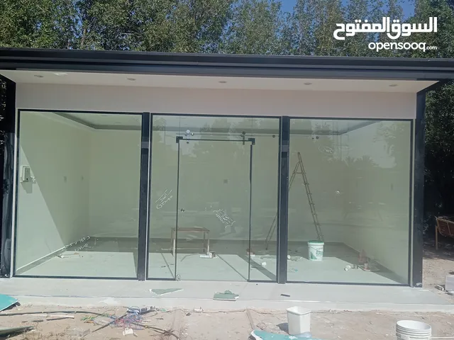 فني زجاج ومرايا وشاور بكس وطاولات طعام