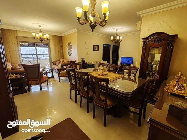 شقة دور ثاني البيادر من المالك او بدل مناسب