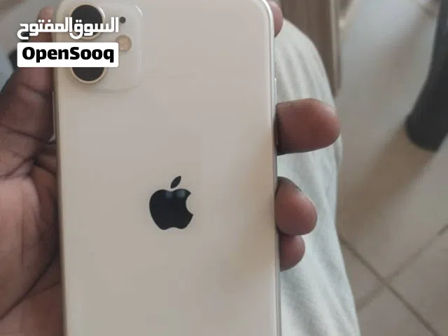 اي فون 11 ابيض
