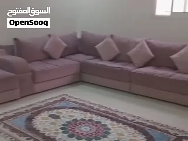 كنب نضيف إستعمال خفيف
