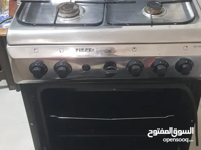 Gas stove and gas slinder  with regulator