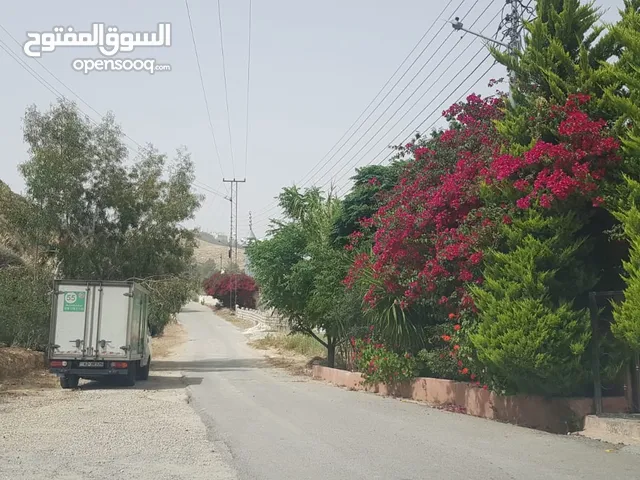 تملك ارض بدفعه اولى واقساط على 36 شهر او كاش فى اجمل اطلالات اراضي شمال عمان بمساحة250متر مربع