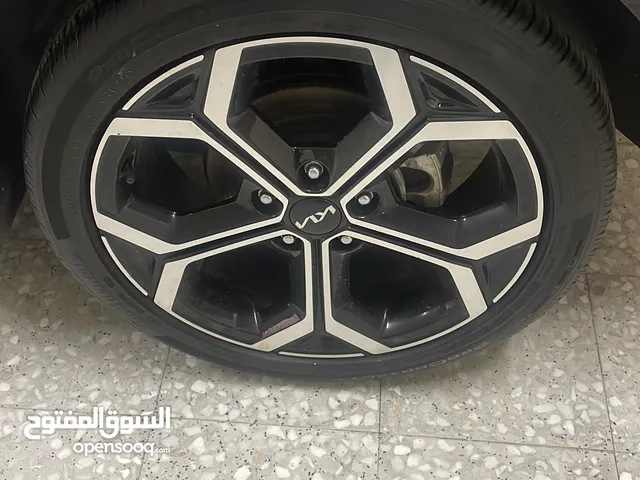 Used Kia Niro in Ramallah and Al-Bireh