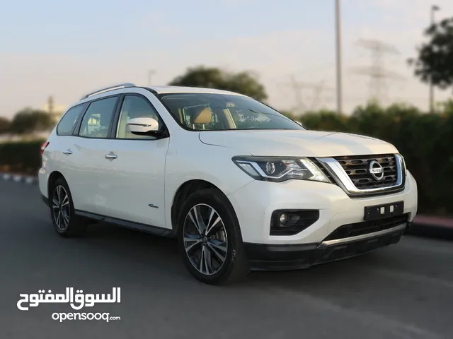 Nissan Pathfinder 2018 in Dubai