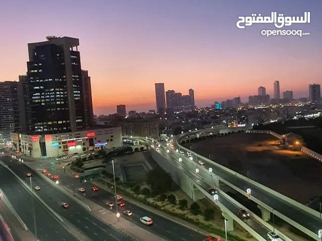 z9 غرفتين وصاله للبيع -ابراج السيتي تاور -اطلاله ع شارع خليفه -طابق علوي -مساحه ممتازه
