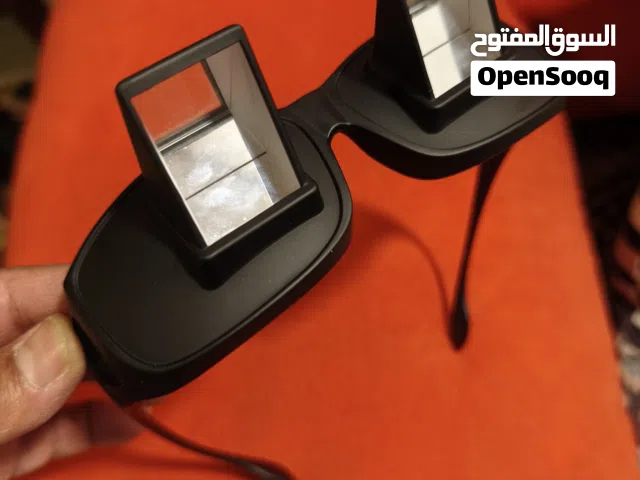 نظارات القراءة ومشاهدة التلفاز واستخدام الهاتف عند الاستلقاء
