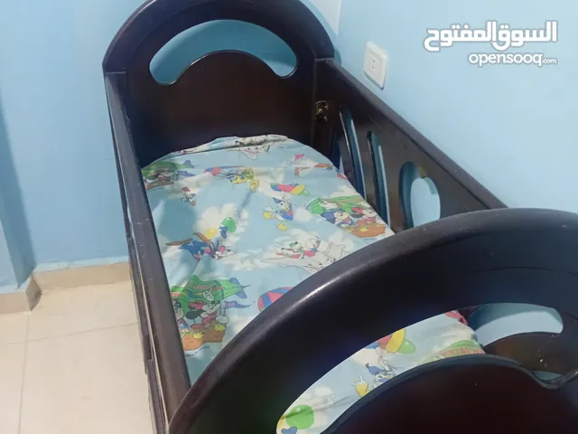 متاح تخت بيبي بحالة الوكاله