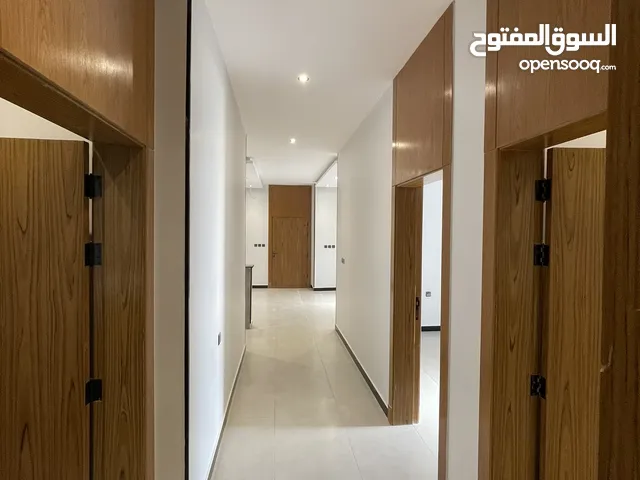 191 m2 Studio Apartments for Sale in Jeddah As Sulimaniyah