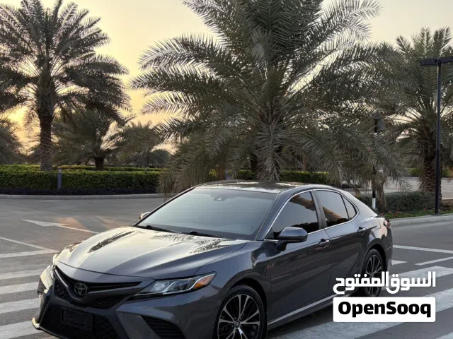 2018 تويوتا كامري SE