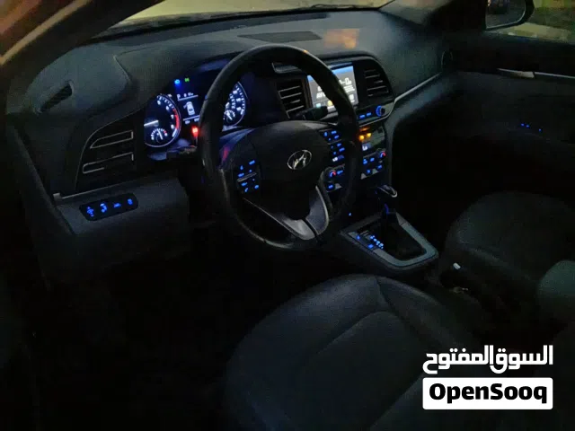 2020 هيونداي النترا Limited