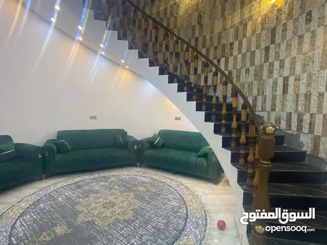 220 m2 More than 6 bedrooms Townhouse for Sale in Basra Baradi'yah