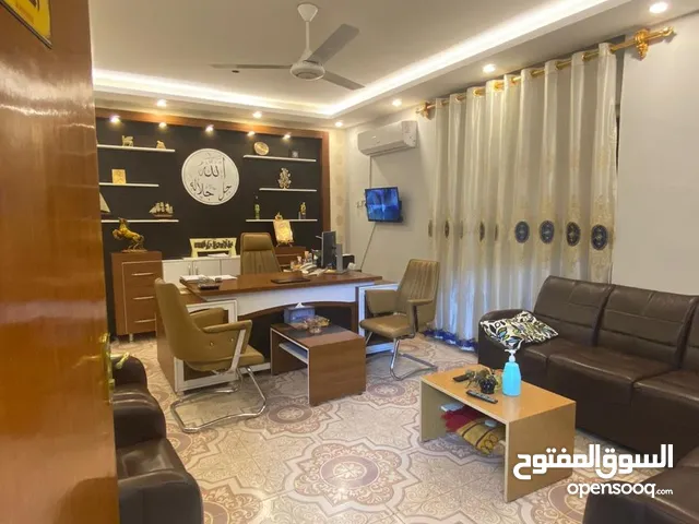 250m2 5 Bedrooms Townhouse for Sale in Basra Dur Al-Naft