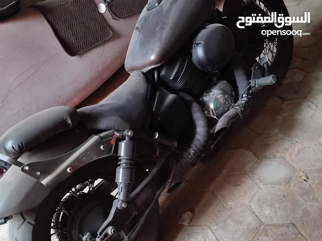 هوندا شادوا اسبرست