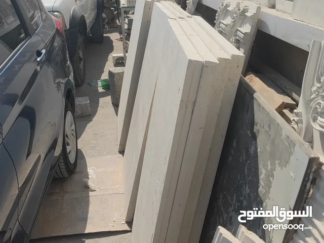 للبيع ورشة تصنيع وبيع قواطع الجبس من كرانيش وفريمات مجهز مع مكتب و 100 من قوالب السليكون و2000 سادة