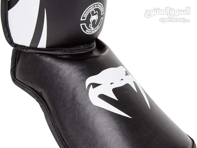 حذاء حمايه ملاكمه من فينوم نوعيه ممتازه موجود عدةاحجام من مشط القدم الى الساق لامتصاص الصدماات والحم