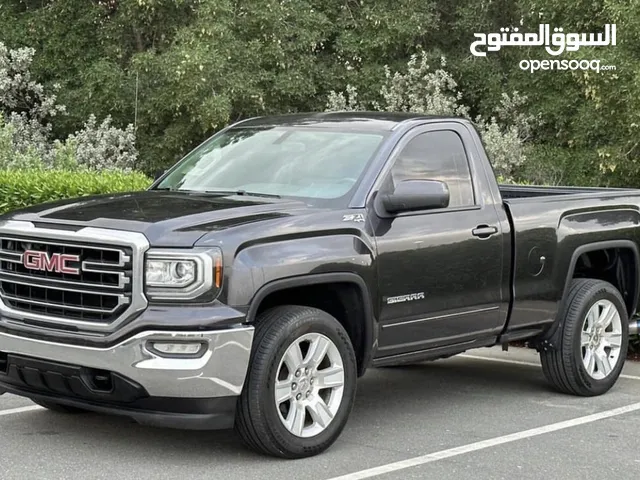 GMC Sierra 2016 in Southern Governorate