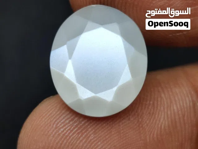 حجر قمر أفريقي طبيعي قص الماسي مع فحص المختبر   ، natural african moonstone with lab prove