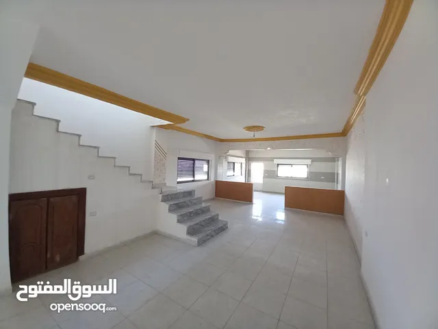 220 m2 2 Bedrooms Apartments for Sale in Zarqa Al Zarqa Al Jadeedeh