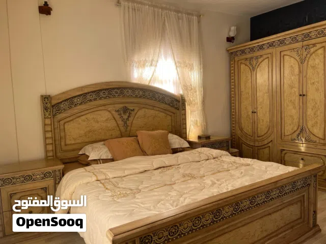 غرفة نوم كاملة ملكي كلاسيكي (عرض خاص)