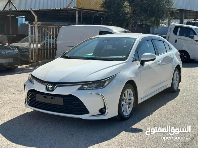 Toyota Corolla hybrid للبيع  موديل 2021 قابلة للفحص باي مركز معتمد ..