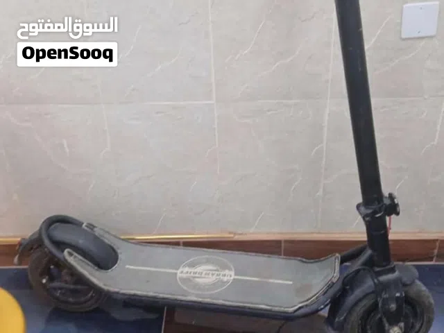 اسكوتر كهرباء للبيع محتاج مكينه