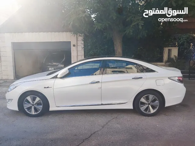 Hyundai Sonata Hybrid 2012 full option Limited Edition