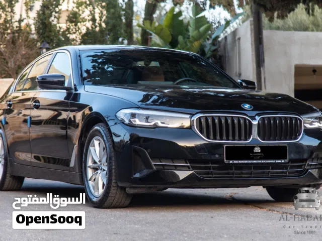 BMW 520i 2023 كفالة الوكيل (المسافة المقطوعة 18 الف كم )