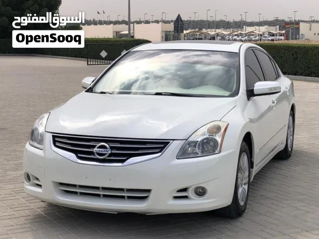 للبيع بونيت التيما 2010/2012