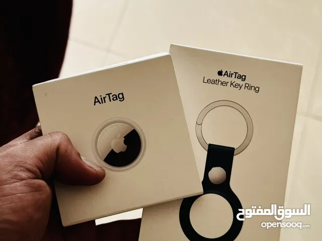 APPLE ORIGINAL AIR TAG(sealed) WITH LEATHER CASE FREE