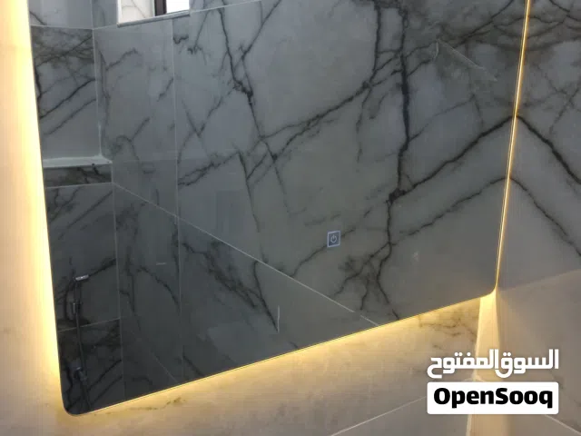 شقة ارضية للبيع مع ترس بالزرقاء الجديدة خلف فندق جوابرة مباشرة تستحق المشاهده