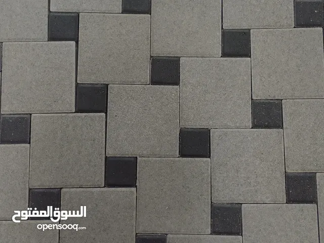 إنترلوك مربع متوسط مع مربع صغير ونوصل لكل أنحاء السلطنة شركة عمانية 100%