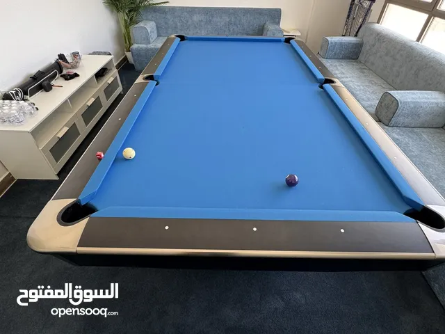 طاولة بلياردو حجم 9 feet شبه جديدة كامل أغراضها سعر الشراء 800 البيع 550 الفك على الشاري