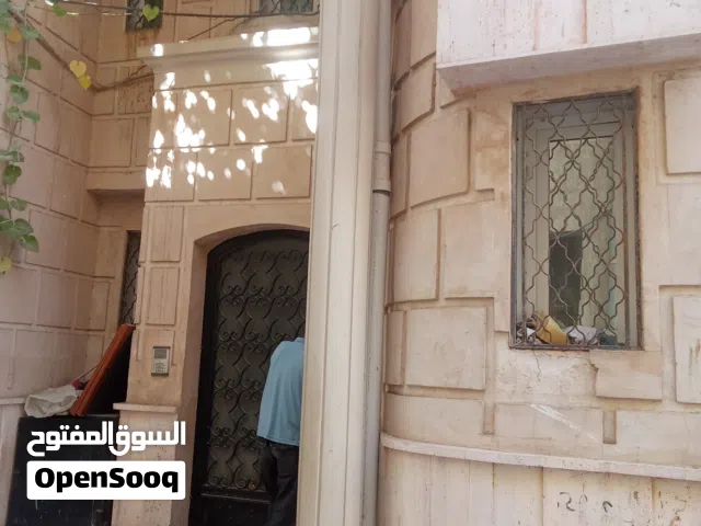 عماره في وسط بلاد موقع ممتازلايجار مطلوب شركة  سكن لا موقع ممتاز مطلوب عياده . شركه تامين