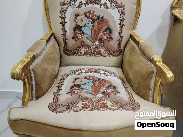 كراسي شبه جديده للبيع