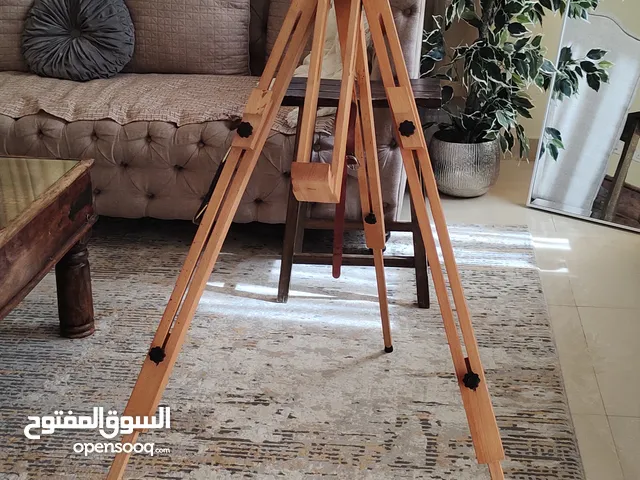حامل لوحات الرسم مع امكانية التحكم بالمقاسات