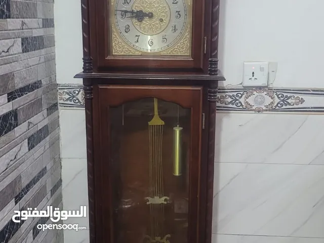 ساعة عامودية