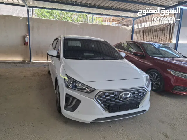2020, هيونداي, ايونيك, Standard