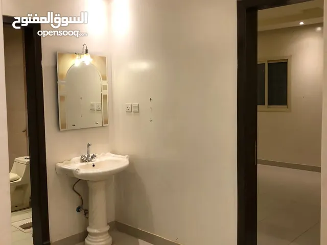 شقة للايجار الشهري في الرياض حي اشبيلية