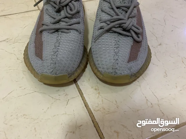جزمة ييزي تقليد : حذاء ييزي تقليد للبيع في السعودية على السوق المفتوح