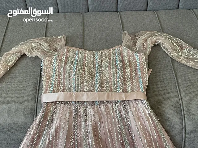 بيع فساتين